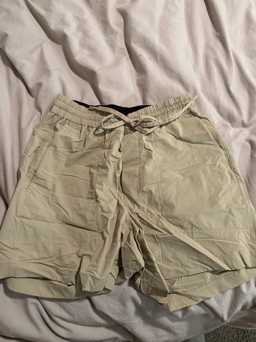 Men's Lululemon Beige Drawstring Shorts